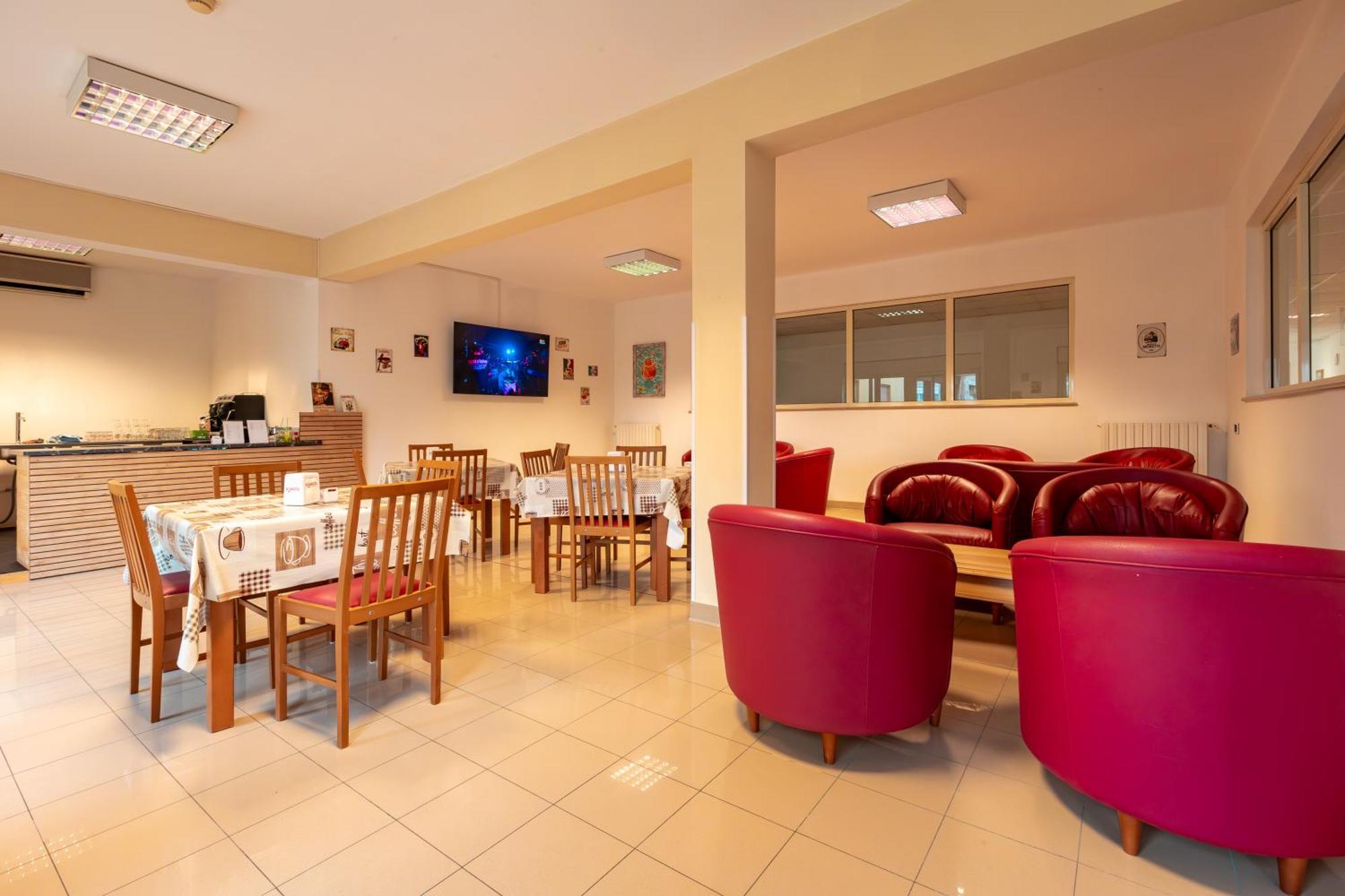 Ah Roma Hostel Екстериор снимка