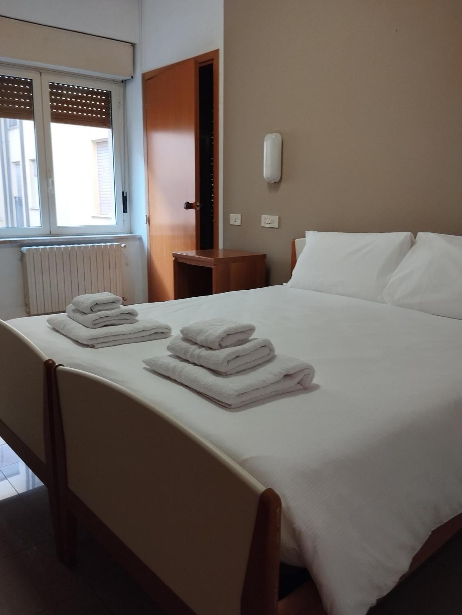 Ah Roma Hostel Екстериор снимка