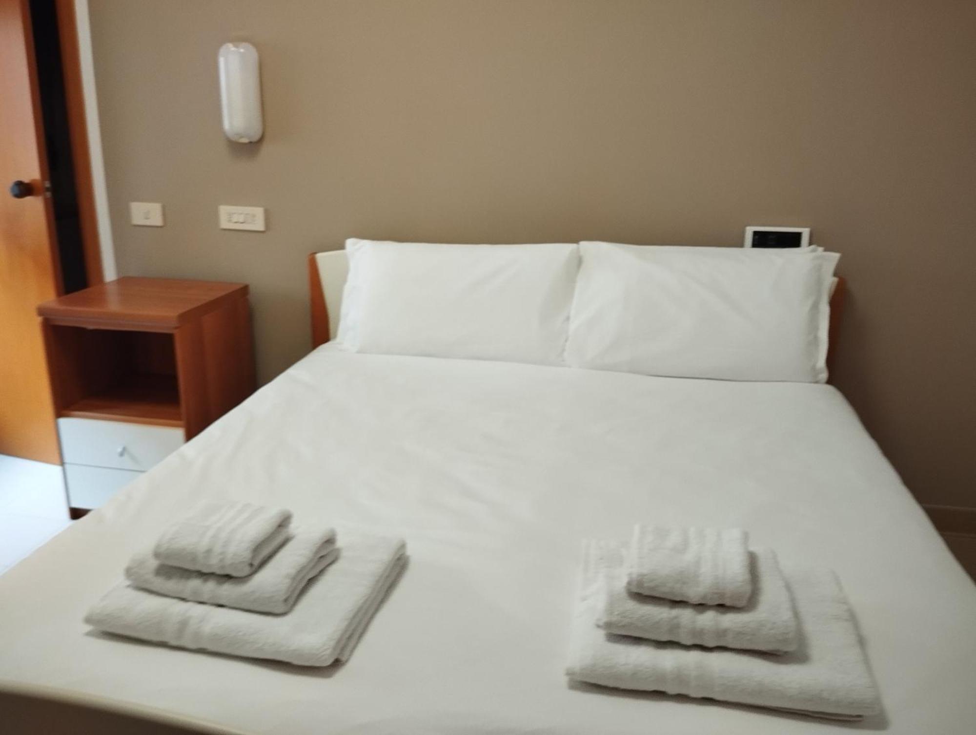 Ah Roma Hostel Екстериор снимка